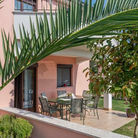 Ferienhaus Mary Ližnjan Esterno foto