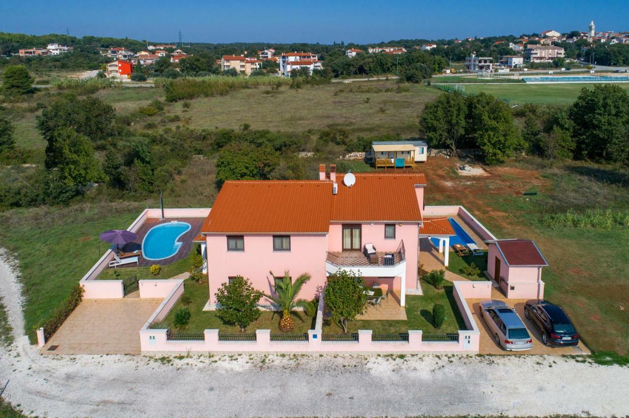 Ferienhaus Mary Ližnjan Esterno foto